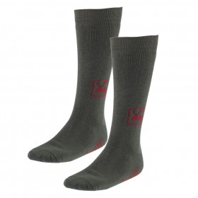 DEERHUNTER 2-pack Socks Long | ponožky dvojbalenie - Ponožky Deerhunter poskytnú Vašim nohám ten najvyšší komfort a pohodlie. Tieto ľahké a mäkké ponožky majú logo deerhunter na členku. 

Balenie obsahuje 2 páry ponožiek. 
Veľkosti: 39/42, 43/46 
Farba: 331-Green (zelená) 
Materiál: 30% Bavlna/70% Acrylic 
Dĺžka: 40cm